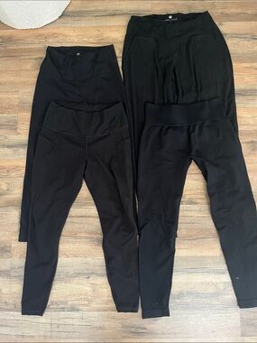 Lot of 3 leggings + 1 joggers